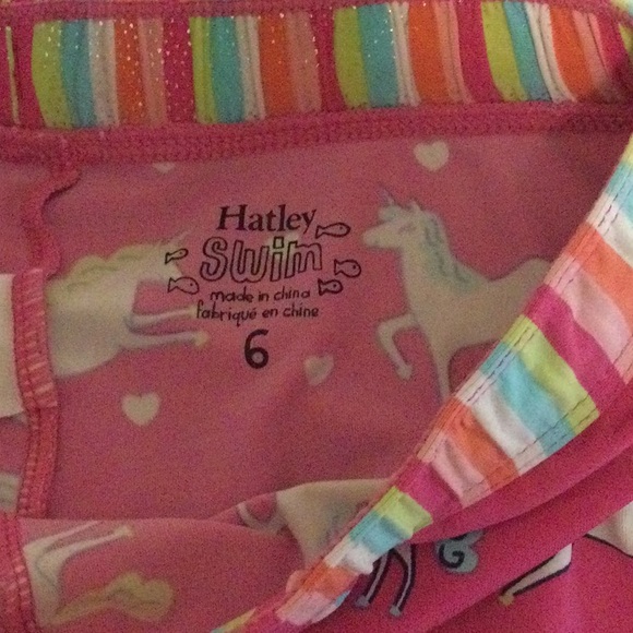HATLEY girls rash guard size 7 with matching boy shorts size 6 - Picture 6 of 8